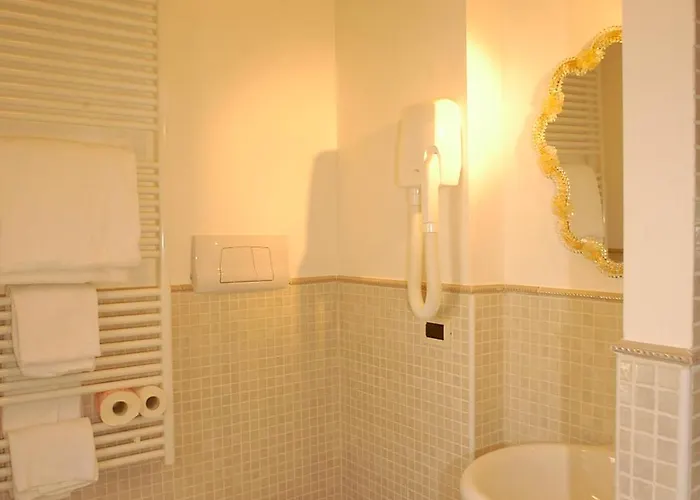 Pensión Al Milion 3*